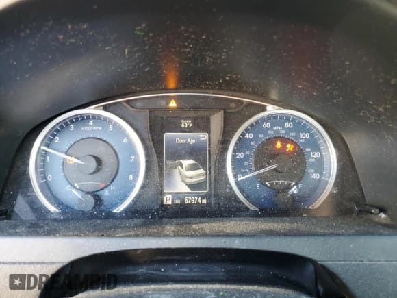 ✅ 2016 Toyota Camry XLE • VIN: 4T4BF1FK2GR549869 • Лот: 89443165. Опубликован ранее на Copart с пробегом 67 974 миль. Бесплатный доступ к архиву аукционных продаж из США и подробный отчёт об истории автомобиля на DreamBid. Изображение 9.