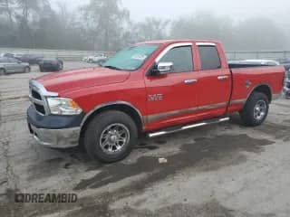 2018 Ram 1500 Tradesman z VIN 1C6RR6FG5JS324773, wystawiony jako Copart lot #84241035 z przebiegiem 81 608 mil mil oraz Szkoda całkowita • Salvage title. Historia ofert i sprzedaży dostępna na DreamBid. Obrazek 1.