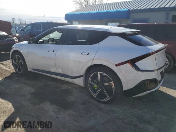 ✅ 2023 Kia EV6 GT • VIN: KNDC5DLE0P5120486 • Lot: 46492295. Listed on Copart with 3,600 mi. Free auction sales archive from the USA and detailed vehicle history report at DreamBid. Image 2.