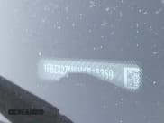 ✅ 2017 Ford Transit XL • VIN: 1FBZX2ZM6HKB15369 • Lot: 41422736. Wystawiony na IAAI z przebiegiem 159 105 mil. Bezpłatny archiwum sprzedaży aukcyjnych z USA i szczegółowy raport historii pojazdu na DreamBid. Zdjęcie 9.