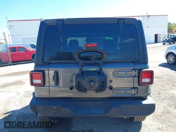 ✅ 2023 Jeep Wrangler Sport S • VIN: 1C4HJXAG8PW691841 • Lot: 43580013. Wystawiony na IAAI z przebiegiem 11 185 mil. Bezpłatny archiwum sprzedaży aukcyjnych z USA i szczegółowy raport historii pojazdu na DreamBid. Zdjęcie 16.