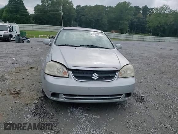 ✅ 2008 Suzuki Forenza • VIN: KL5JD56Z48K838985 • Lot: 84002335. Wystawiony na Copart z przebiegiem 66 503 mil. Bezpłatny archiwum sprzedaży aukcyjnych z USA i szczegółowy raport historii pojazdu na DreamBid. Zdjęcie 13.