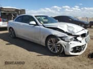 ✅ 2017 BMW 4 Series 430i xDrive • VIN: WBA4U9C3XH5H64212 • Lot: 54097655. Wystawiony na Copart z przebiegiem 51 040 mil. Bezpłatny archiwum sprzedaży aukcyjnych z USA i szczegółowy raport historii pojazdu na DreamBid. Zdjęcie 4.