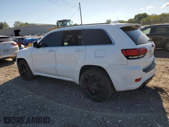✅ 2015 Jeep Grand Cherokee SRT • VIN: 1C4RJFDJXFC829675 • Lot: 70106415. Wystawiony na Copart z przebiegiem 104 294 mil. Bezpłatny archiwum sprzedaży aukcyjnych z USA i szczegółowy raport historii pojazdu na DreamBid. Zdjęcie 2.