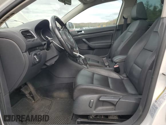 ✅ 2012 Volkswagen Jetta TDI • VIN: 3VWPL7AJ8CM642115 • Lot: 86659955. Wystawiony na Copart z przebiegiem 112 034 mil. Bezpłatny archiwum sprzedaży aukcyjnych z USA i szczegółowy raport historii pojazdu na DreamBid. Zdjęcie 7.