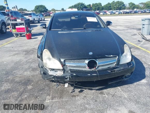 ✅ 2006 Mercedes-Benz CLS 500 • VIN: WDDDJ75X26A035614 • Lot: 43692791. Listed on IAAI with 186,646 mi. Free auction sales archive from the USA and detailed vehicle history report at DreamBid. Image 6.