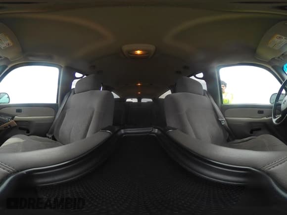 ✅ 2001 Chevrolet Suburban LT • VIN: 3GNEC16T21G248839 • Lot: 43263451. Wystawiony na IAAI z przebiegiem 238 937 mil. Bezpłatny archiwum sprzedaży aukcyjnych z USA i szczegółowy raport historii pojazdu na DreamBid. Zdjęcie 18.