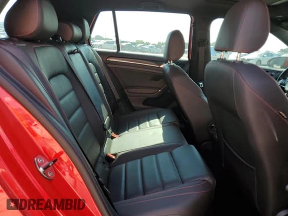 ✅ 2015 Volkswagen Golf GTI S • VIN: 3VW4T7AU4FM049966 • Lot: 81082605. Listed on Copart with 71,937 mi. Free auction sales archive from the USA and detailed vehicle history report at DreamBid. Image 11.