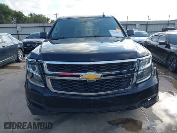 ✅ 2017 Chevrolet Tahoe LT • VIN: 1GNSCBKC3HR404136 • Lot: 43144669. Listed on IAAI with 151,380 mi. Free auction sales archive from the USA and detailed vehicle history report at DreamBid. Image 17.