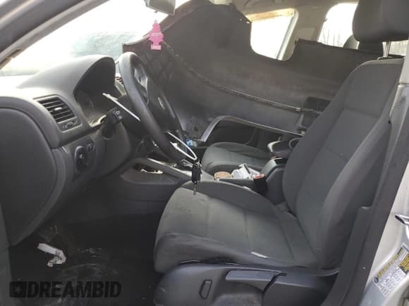 ✅ 2009 Volkswagen Rabbit S • VIN: WVWDB71K89W079822 • Lot: 85427894. Listed on Copart with 135,287 mi. Free auction sales archive from the USA and detailed vehicle history report at DreamBid. Image 7.