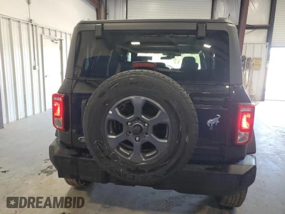 ✅ 2025 Ford Bronco Big Bend • VIN: 1FMDE7BH4SLA43087 • Лот: 89469565. Опубликован ранее на Copart с пробегом 10 488 миль. Бесплатный доступ к архиву аукционных продаж из США и подробный отчёт об истории автомобиля на DreamBid. Изображение 6.