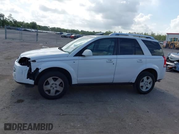 ✅ 2006 Saturn VUE • VIN: 5GZCZ53446S879075 • Lot: 42504308. Wystawiony na IAAI z przebiegiem 212 972 mil. Bezpłatny archiwum sprzedaży aukcyjnych z USA i szczegółowy raport historii pojazdu na DreamBid. Zdjęcie 14.