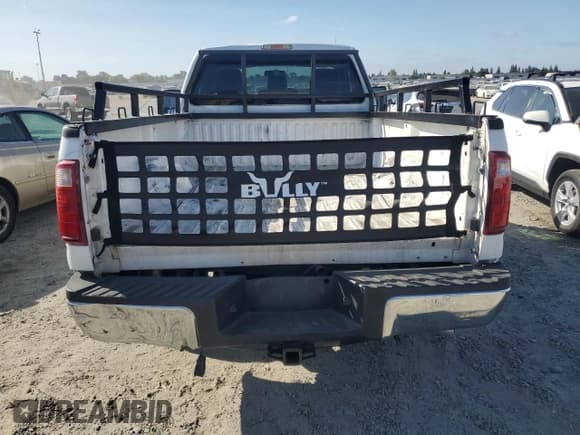 ✅ 2015 Ford F-350 XL • VIN: 1FTRF3AT9FEA12370 • Lot: 68359824. Wystawiony na Copart z przebiegiem Nie podano. Bezpłatny archiwum sprzedaży aukcyjnych z USA i szczegółowy raport historii pojazdu na DreamBid. Zdjęcie 6.
