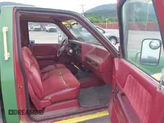 1992 Dodge Dakota z VIN 1B7GG26X5NS548579, wystawiony jako IAAI lot #42653796 z przebiegiem 271 083 mil mil oraz . Historia ofert i sprzedaży dostępna na DreamBid. Obrazek 5.