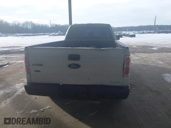 ✅ 2013 Ford F-150 XL • VIN: 1FTFX1CFXDKE21083 • Lot: 41395847. Listed on IAAI with 245,661 mi. Free auction sales archive from the USA and detailed vehicle history report at DreamBid. Image 16.