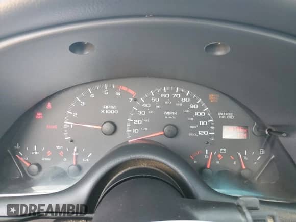 1997 Chevrolet Camaro z VIN 2G1FP22K9V2126324, wystawiony jako Copart lot #60117095 z przebiegiem 179 786 mil mil oraz Szkoda całkowita • Salvage title. Historia ofert i sprzedaży dostępna na DreamBid. Obrazek 9.