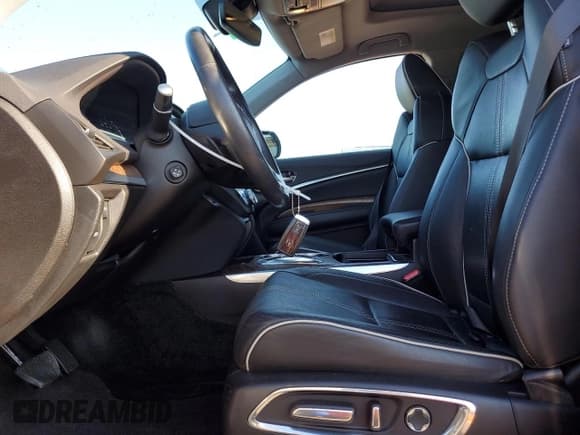 ✅ 2019 Acura MDX Advance • VIN: 5J8YD4H84KL003446 • Lot: 68097915. Wystawiony na Copart z przebiegiem 54 575 mil. Bezpłatny archiwum sprzedaży aukcyjnych z USA i szczegółowy raport historii pojazdu na DreamBid. Zdjęcie 7.