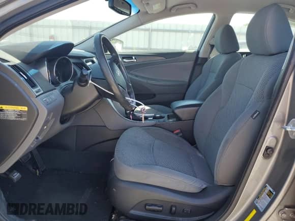 2014 Hyundai Sonata GLS with VIN 5NPEB4AC7EH879152, listed as a Copart auction lot 84478585 with 162,760 mi miles and Salvage title. Bid and sale history available at DreamBid. Image 7.