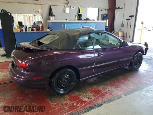 ✅ 1997 Pontiac Sunfire • VIN: 4G2JB32T9VB206715 • Lot: 71900135. Listed on Copart with 111,059 mi. Free auction sales archive from the USA and detailed vehicle history report at DreamBid. Image 3.