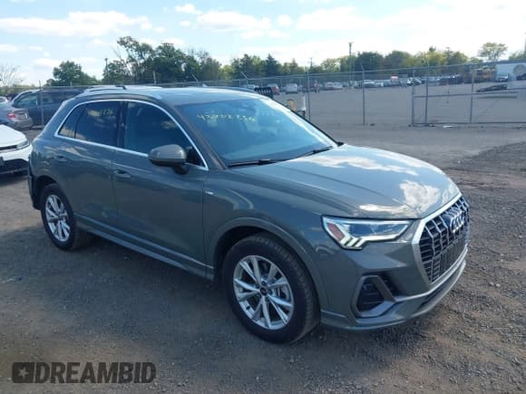 ✅ 2025 Audi Q3 S line Premium • VIN: WA1DECF39S1057116 • Lot: 43202256. Wystawiony na IAAI z przebiegiem 16 195 mil. Bezpłatny archiwum sprzedaży aukcyjnych z USA i szczegółowy raport historii pojazdu na DreamBid. Zdjęcie 1.