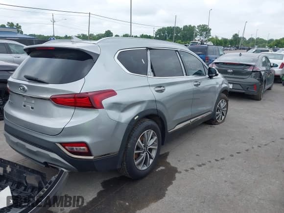 ✅ 2020 Hyundai Santa Fe Limited • VIN: 5NMS53AD6LH286356 • Lot: 42633381. Wystawiony na IAAI z przebiegiem 70 929 mil. Bezpłatny archiwum sprzedaży aukcyjnych z USA i szczegółowy raport historii pojazdu na DreamBid. Zdjęcie 4.