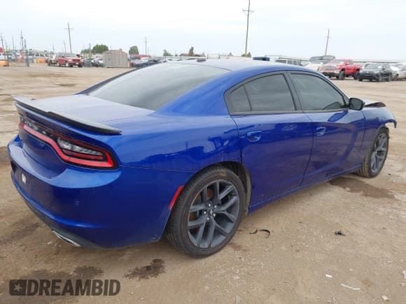 ✅ 2019 Dodge Charger SXT • VIN: 2C3CDXBG0KH745175 • Lot: 43277939. Listed on IAAI with 38,707 mi. Free auction sales archive from the USA and detailed vehicle history report at DreamBid. Image 4.