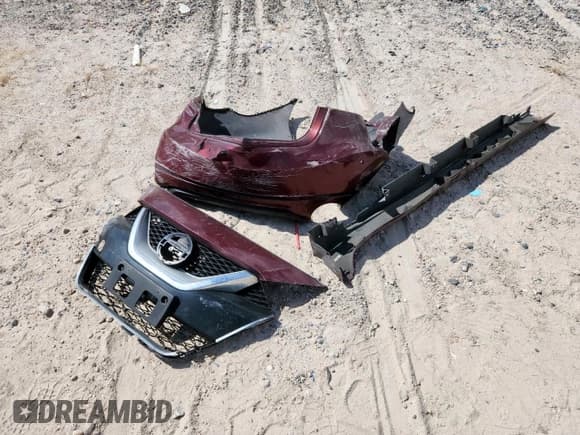 ✅ 2017 Nissan Maxima SV • VIN: 1N4AA6AP2HC361858 • Lot: 82310465. Wystawiony na Copart z przebiegiem Nie podano. Bezpłatny archiwum sprzedaży aukcyjnych z USA i szczegółowy raport historii pojazdu na DreamBid. Zdjęcie 12.