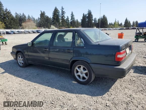 ✅ 1995 Volvo 850 • VIN: YV1LS5505S2223259 • Lot: 54256805. Listed on Copart with 231,681 mi. Free auction sales archive from the USA and detailed vehicle history report at DreamBid. Image 2.