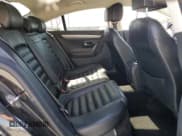 ✅ 2013 Volkswagen CC R-Line • VIN: WVWBP7AN5DE510795 • Lot: 83997665. Wystawiony na Copart z przebiegiem 106 320 mil. Bezpłatny archiwum sprzedaży aukcyjnych z USA i szczegółowy raport historii pojazdu na DreamBid. Zdjęcie 10.