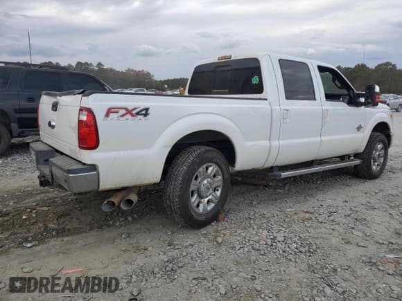 ✅ 2015 Ford F-250 Lariat • VIN: 1FT7W2BT6FEA07174 • Lot: 91623205. Listed on Copart with 155,778 mi. Free auction sales archive from the USA and detailed vehicle history report at DreamBid. Image 3.