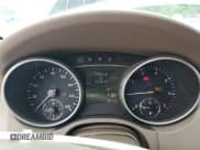 ✅ 2008 Mercedes-Benz M 550 • VIN: 4JGBB72E98A318852 • Лот: 62347785. Опубликован ранее на Copart с пробегом 153 619 миль. Бесплатный доступ к архиву аукционных продаж из США и подробный отчёт об истории автомобиля на DreamBid. Изображение 9.