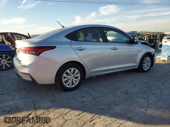 ✅ 2018 Hyundai Accent SE • VIN: 3KPC24A30JE012035 • Lot: 91490855. Wystawiony na Copart z przebiegiem 95 045 mil. Bezpłatny archiwum sprzedaży aukcyjnych z USA i szczegółowy raport historii pojazdu na DreamBid. Zdjęcie 3.