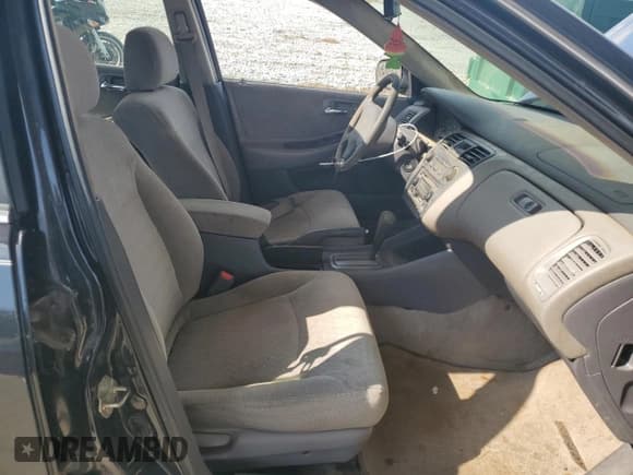✅ 2002 Honda Accord SE • VIN: 1HGCG56742A023287 • Lot: 69653165. Listed on Copart with 293,796 mi. Free auction sales archive from the USA and detailed vehicle history report at DreamBid. Image 7.