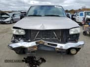 ✅ 2005 GMC Sierra 1500 SLE • VIN: 2GTEK13T851131765 • Lot: 89616945. Wystawiony na Copart z przebiegiem 219 455 mil. Bezpłatny archiwum sprzedaży aukcyjnych z USA i szczegółowy raport historii pojazdu na DreamBid. Zdjęcie 5.