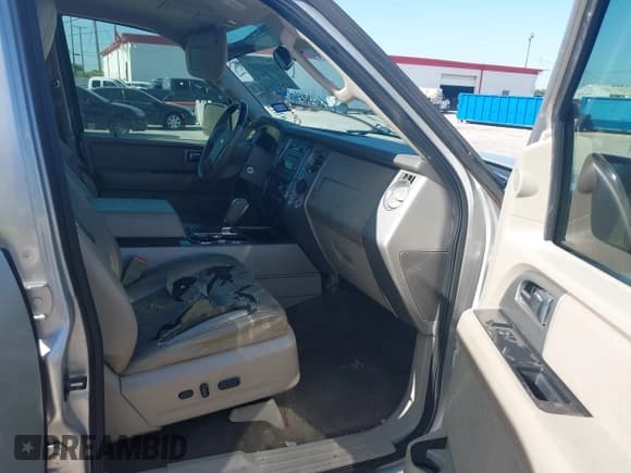 ✅ 2011 Ford Expedition Limited • VIN: 1FMJU1K54BEF17360 • Лот: 42816106. Опубликован ранее на IAAI с пробегом 223 548 миль. Бесплатный доступ к архиву аукционных продаж из США и подробный отчёт об истории автомобиля на DreamBid. Изображение 5.