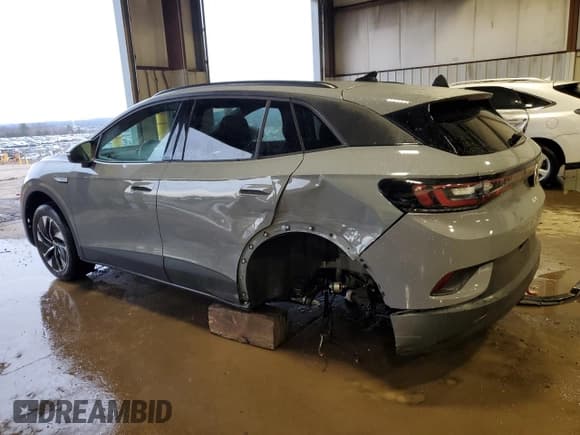 ✅ 2021 Volkswagen ID.4 Pro • VIN: WVGJNPE2XMP061051 • Lot: 46786625. Wystawiony na Copart z przebiegiem 4 894 mil. Bezpłatny archiwum sprzedaży aukcyjnych z USA i szczegółowy raport historii pojazdu na DreamBid. Zdjęcie 2.