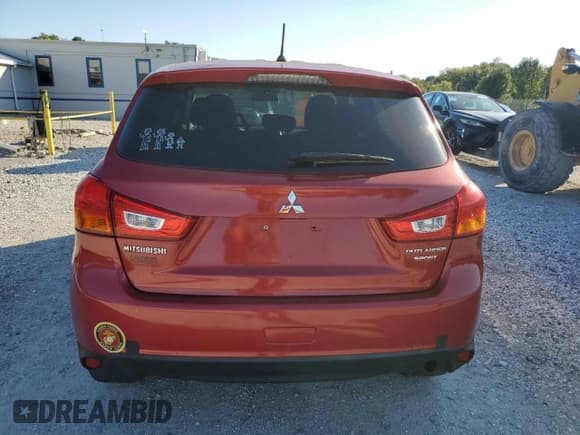 ✅ 2015 Mitsubishi Outlander ES • VIN: 4A4AP3AU4FE027516 • Lot: 82644765. Listed on Copart with 127,908 mi. Free auction sales archive from the USA and detailed vehicle history report at DreamBid. Image 6.