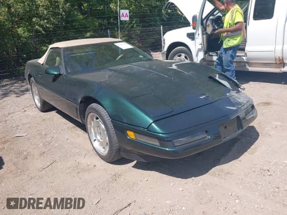 ✅ 1995 Chevrolet Corvette • VIN: 1G1YY32P4S5100608 • Lot: 42227492. Wystawiony na IAAI z przebiegiem 82 111 mil. Bezpłatny archiwum sprzedaży aukcyjnych z USA i szczegółowy raport historii pojazdu na DreamBid. Zdjęcie 1.
