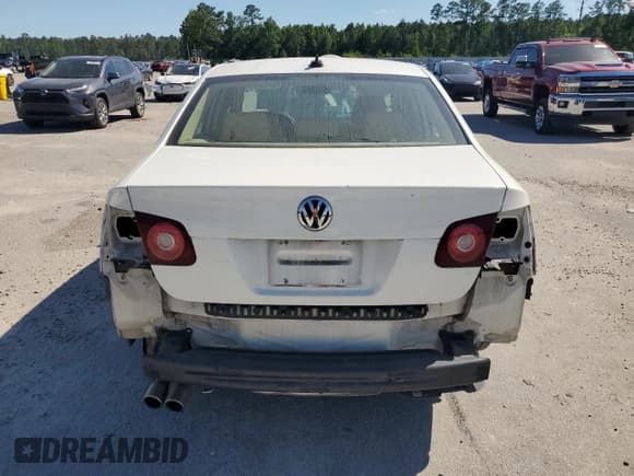 ✅ 2008 Volkswagen Jetta SE • VIN: 3VWRM71K68M193894 • Lot: 56195125. Listed on Copart with 192,927 mi. Free auction sales archive from the USA and detailed vehicle history report at DreamBid. Image 6.