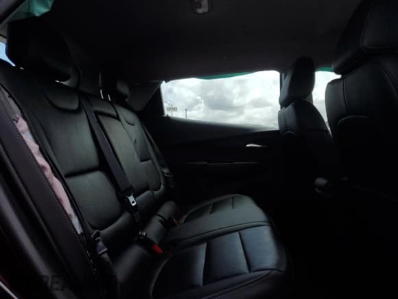 ✅ 2023 Chevrolet Bolt EV 2LT • VIN: 1G1FX6S06P4189397 • Lot: 51745965. Wystawiony na Copart z przebiegiem Nie podano. Bezpłatny archiwum sprzedaży aukcyjnych z USA i szczegółowy raport historii pojazdu na DreamBid. Zdjęcie 10.