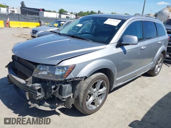 ✅ 2017 Dodge Journey Crossroad Plus • VIN: 3C4PDCGG2HT556574 • Lot: 42278240. Listed on IAAI with 174,124 mi. Free auction sales archive from the USA and detailed vehicle history report at DreamBid. Image 2.