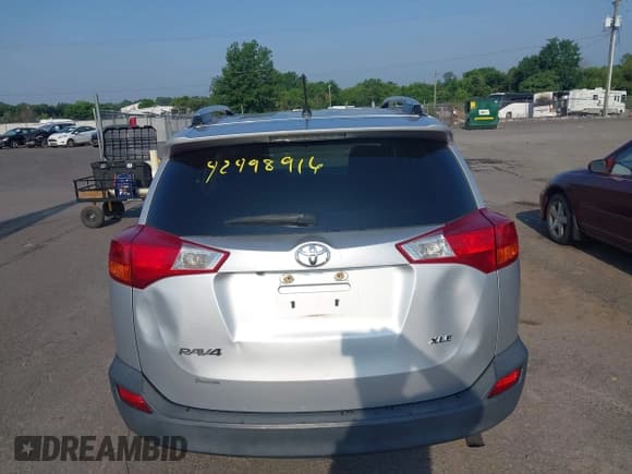 ✅ 2013 Toyota RAV4 XLE • VIN: 2T3WFREV8DW027398 • Lot: 42498916. Listed on IAAI with 193,246 mi. Free auction sales archive from the USA and detailed vehicle history report at DreamBid. Image 16.