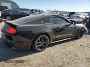 ✅ 2022 Ford Mustang Mach 1 • VIN: 1FA6P8R08N5555446 • Lot: 53300445. Wystawiony na Copart z przebiegiem 66 139 mil. Bezpłatny archiwum sprzedaży aukcyjnych z USA i szczegółowy raport historii pojazdu na DreamBid. Zdjęcie 3.