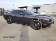 ✅ 2022 Dodge Challenger SXT • VIN: 2C3CDZGGXNH156756 • Lot: 78915354. Wystawiony na Copart z przebiegiem 43 704 mil. Bezpłatny archiwum sprzedaży aukcyjnych z USA i szczegółowy raport historii pojazdu na DreamBid. Zdjęcie 4.