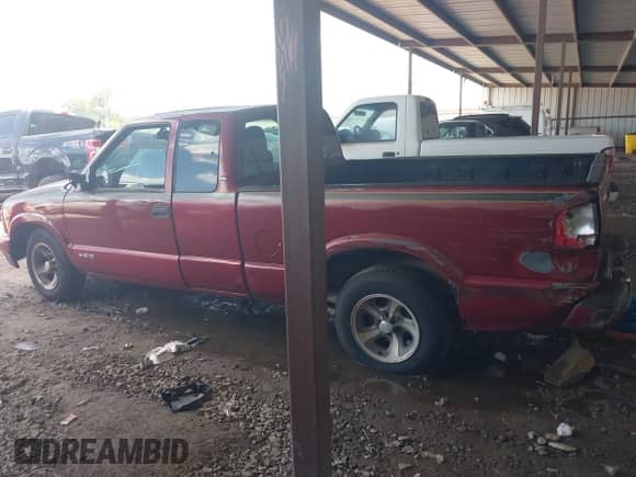 1999 Chevrolet S-10 LS Xtreme с VIN 1GCCS1940X8202979, выставлен на аукционе IAAI как лот 42558017 с пробегом 228 564 миль миль и . История ставок и продаж доступна на DreamBid. Изображение 14.