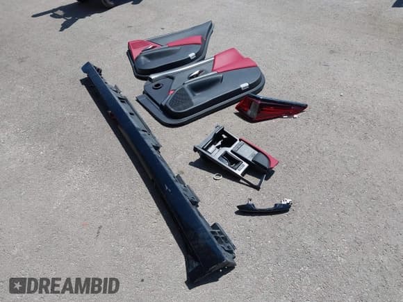 ✅ 2022 Lexus ES 350 F Sport • VIN: 58AGZ1B19NU122120 • Lot: 42435981. Listed on IAAI with 27,699 mi. Free auction sales archive from the USA and detailed vehicle history report at DreamBid. Image 12.