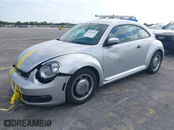 ✅ 2015 Volkswagen Beetle Fleet Edition • VIN: 3VWF17AT1FM649625 • Lot: 42352049. Listed on IAAI with Not provided. Free auction sales archive from the USA and detailed vehicle history report at DreamBid. Image 6.