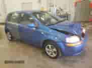 2005 Chevrolet Aveo LS z VIN KL1TD626X5B293852, wystawiony jako Copart lot #86274464 z przebiegiem 150 052 mil mil oraz Nie do naprawy • Non repairable. Historia ofert i sprzedaży dostępna na DreamBid. Obrazek 4.
