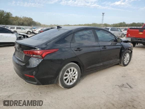 ✅ 2018 Hyundai Accent SEL • VIN: 3KPC24A30JE029501 • Lot: 76478464. Wystawiony na Copart z przebiegiem 108 494 mil. Bezpłatny archiwum sprzedaży aukcyjnych z USA i szczegółowy raport historii pojazdu na DreamBid. Zdjęcie 3.
