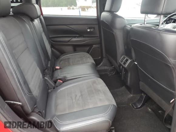 ✅ 2019 Mitsubishi Outlander SE • VIN: JA4AD3A33KZ025244 • Lot: 85261955. Listed on Copart with 138,684 mi. Free auction sales archive from the USA and detailed vehicle history report at DreamBid. Image 11.